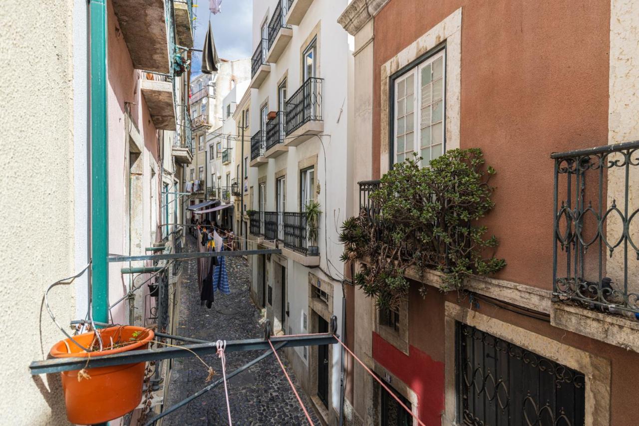 Alfama'S Heart Apartment By Lovelystay Lisboa Exteriör bild