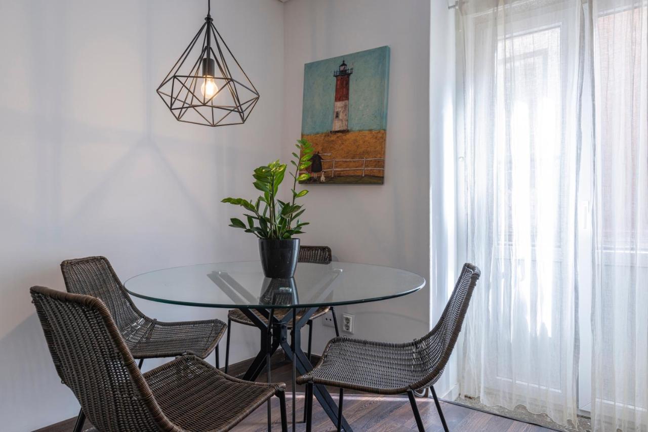 Alfama'S Heart Apartment By Lovelystay Lisboa Exteriör bild